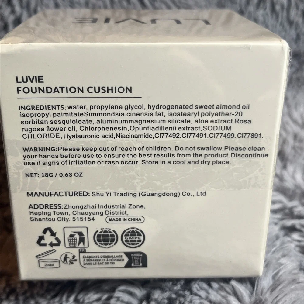 {Z10} Luvie Glow Foundation Cushion, Mushroom Head Air Cushion IVORY SEALED